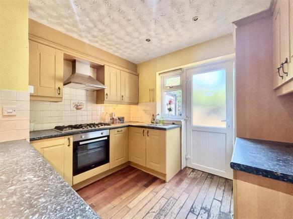 2 bed Detached Bungalow for sale Image 5