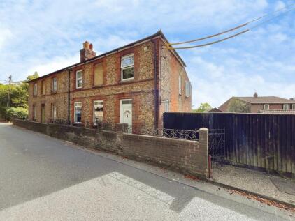 Alma Lane, Farnham, Surrey, GU9