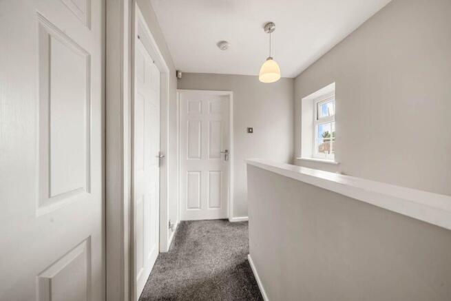 3 bed Semi-Detached for sale Image 9