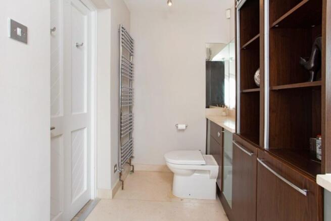 17 Langton Way, B...