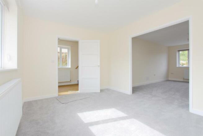 8 kent road ph4.JPG
