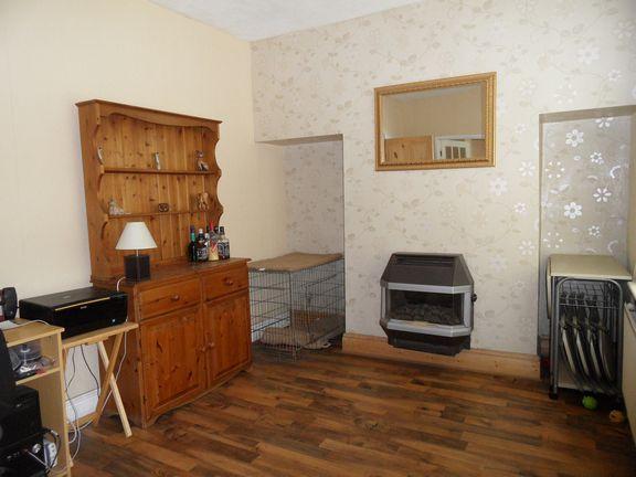 SITTING / DINING ROOM