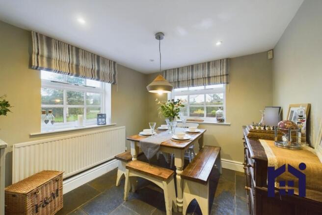 Dining kitchen