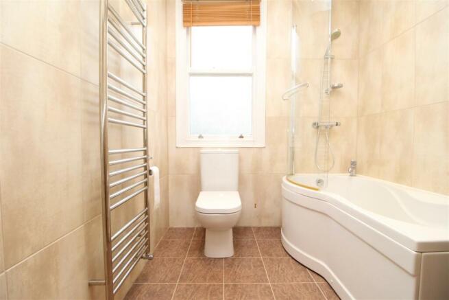 BATHROOM/W.C