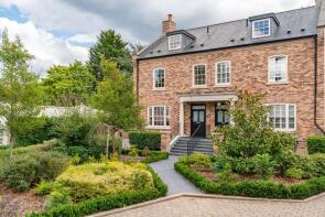 1, White Horse Close, Hertford SG14 2FJ