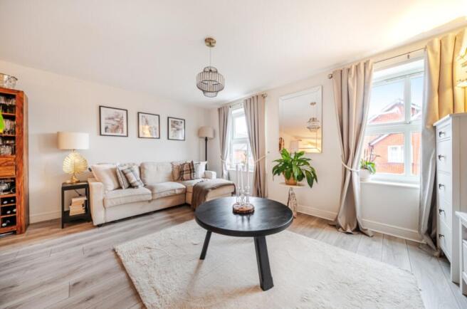 1408651-10-6985b92f803e6