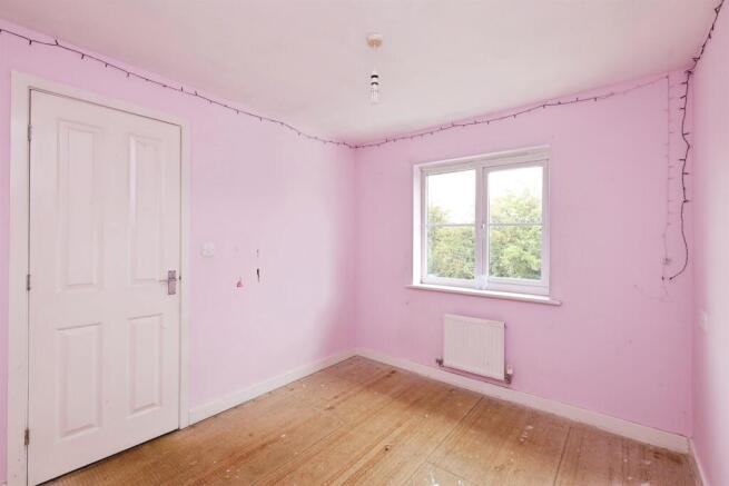 3 bed Semi-Detached for sale Image 5