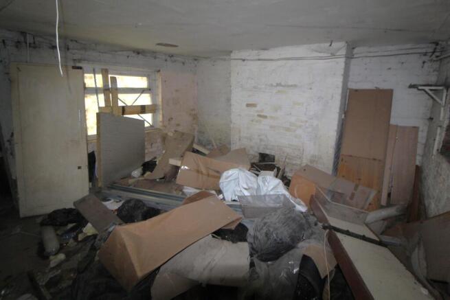 3 bed Not Specified for sale Image 9