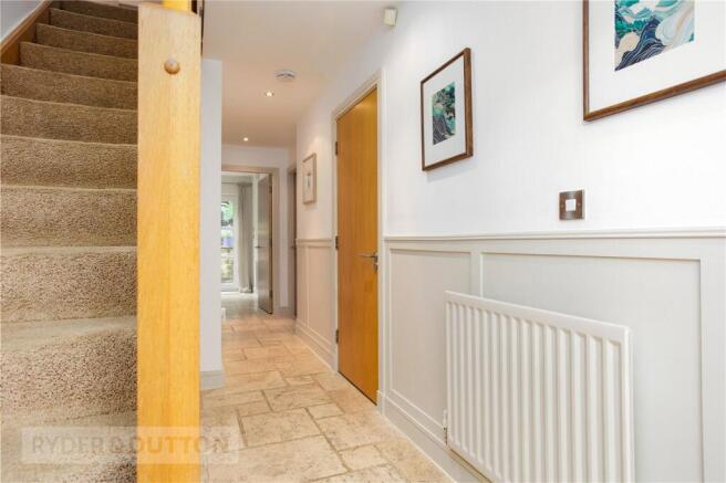 3 bed Town House for sale Image 10
