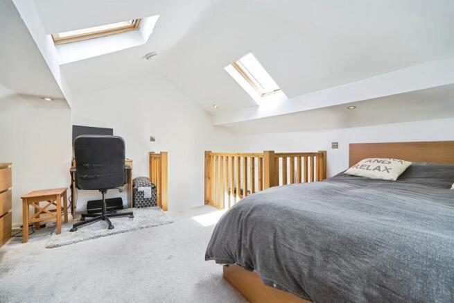 3 bed Semi-Detached Bungalow for sale Image 12
