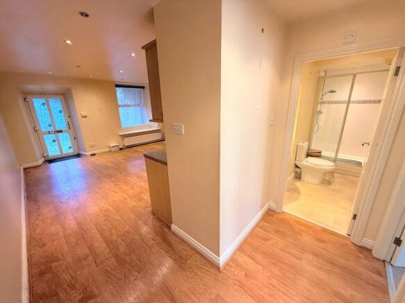 1 bed Apartment for sale Image 8