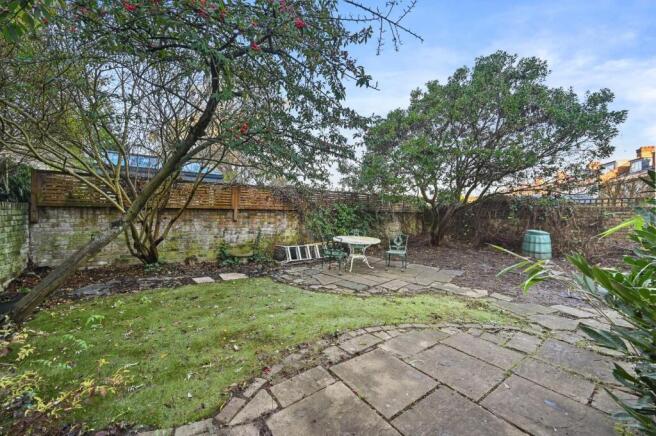 RCFBL-  st quintin avenue- garden 3 (1).jpg