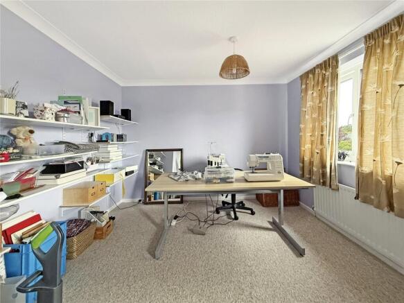 4 bed Semi-Detached for sale Image 10