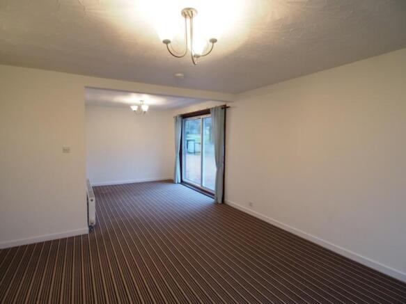 Lounge/Dining area
