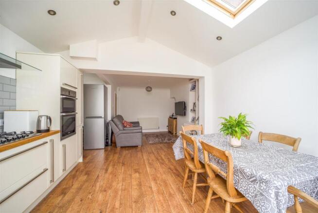 kitchen into family area.jpg
