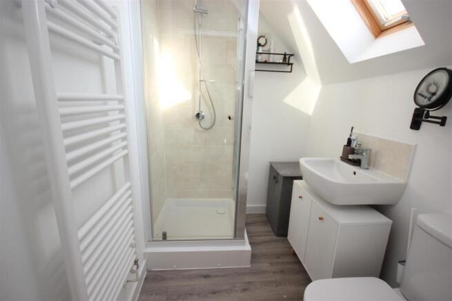 ensuite 1.JPG