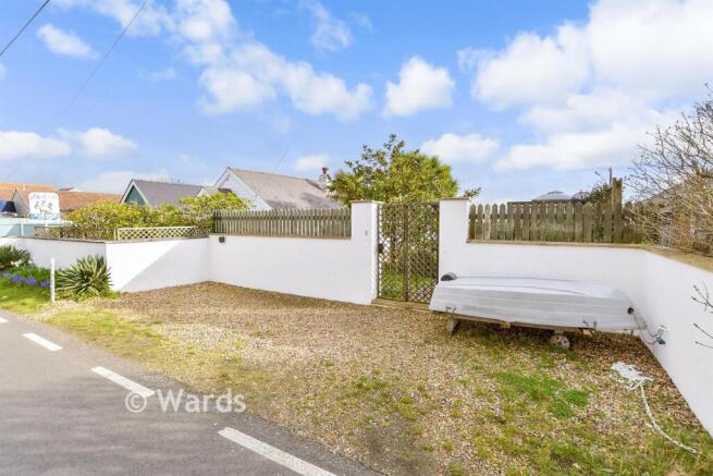 Driveway/Parking