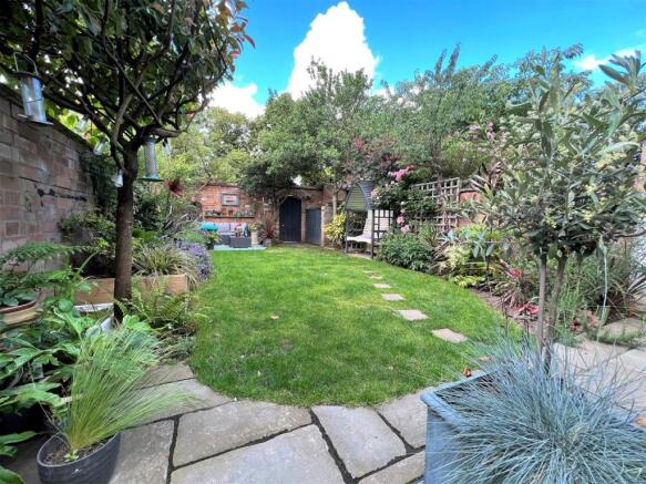 rear garden 1.jpg