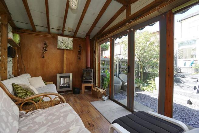 SUMMER HOUSE