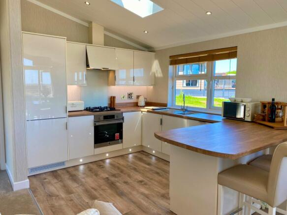 2 bed Lodge for sale Image 7
