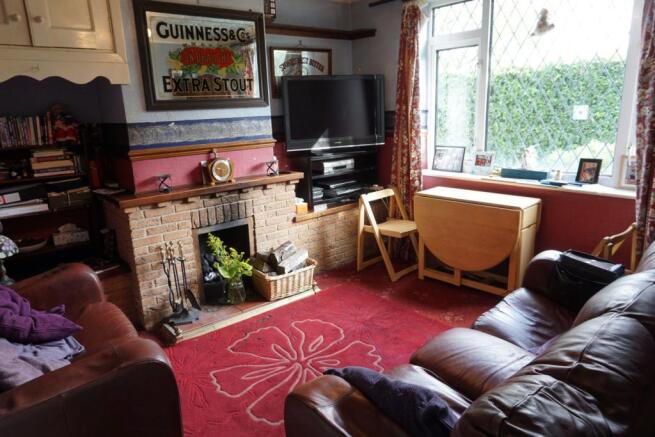 Lounge/Dining Room