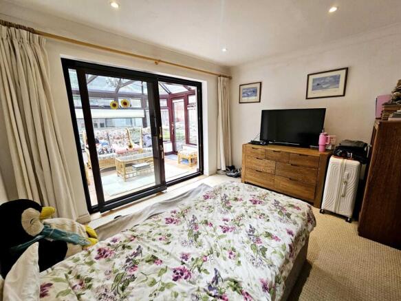3 bed Detached for sale Image 11