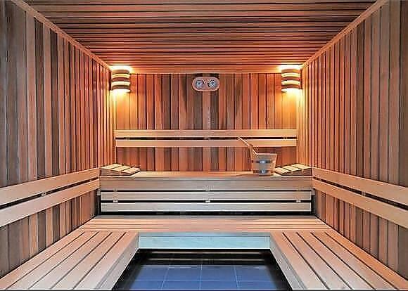 Steam Room 