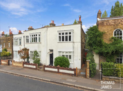 Chase Side, Enfield, EN2