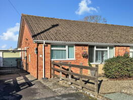 33, Althorp Close, Gloucester GL4 0XP