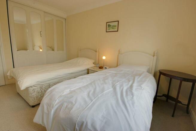 Bedroom 2 (Double)