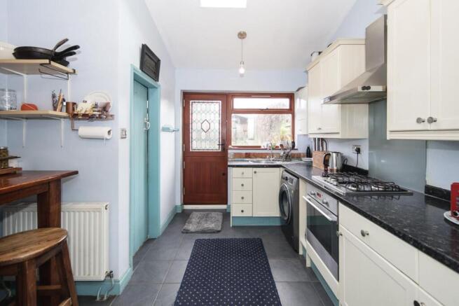 5 Lewis Rd kitchen.jpg