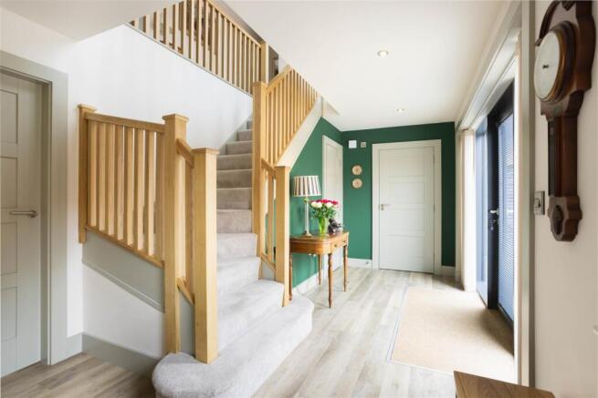 4 bed Detached for sale Image 7