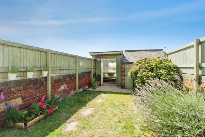 2 bed End of Terrace for sale Image 10