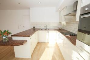 6, Hall Ing Place Court, Halling Place, Todmorden OL14 7LE