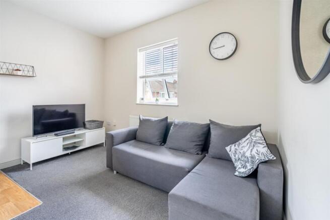 1 bed Flat to rent Image 5