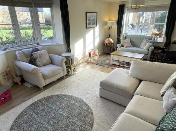 Sitting room alternative angle.JPG