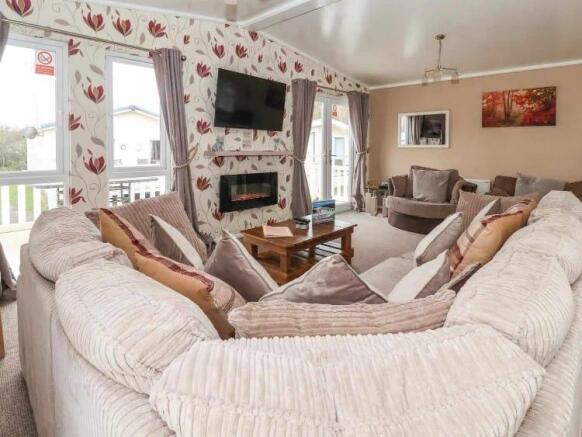 3 bed Park Home for sale Image 6