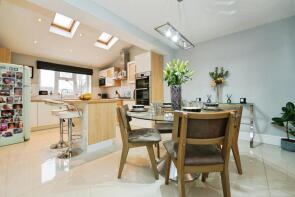 44, Buckles Close, Charlton Kings, Cheltenham GL53 8QT