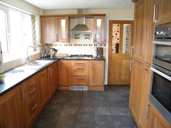 Kitchen 1