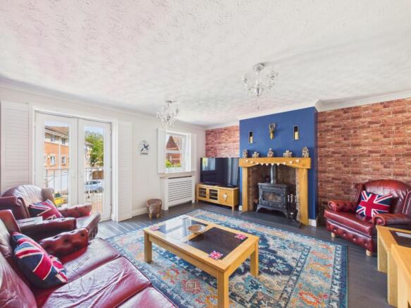 3 bed Semi-Detached for sale Image 6