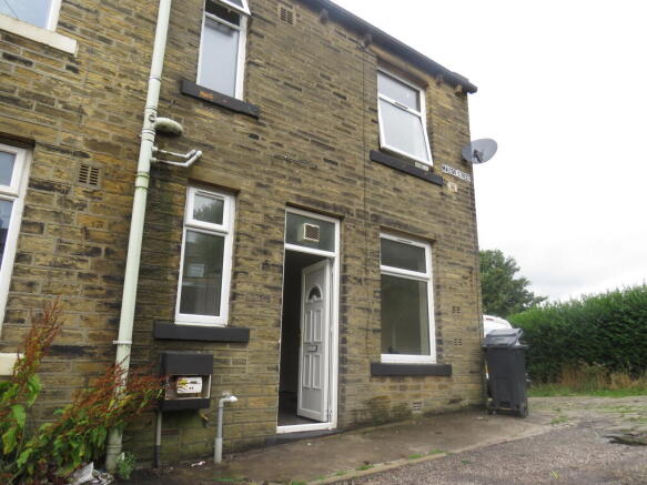 2 bed House to rent Image 6