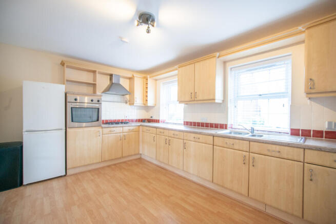 3 bed Town House to rent Image 8