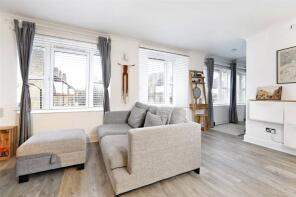 8, Westminster Court, Rotherhithe Street, London SE16 5SY