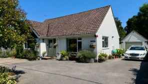 Brookside, Middle Road, Lymington SO41 6BB