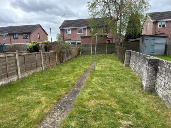 2 bed Semi-Detached for sale Image 10