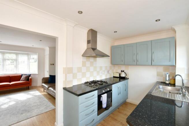 Kitchen/Breakfast Area