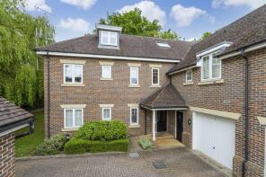 46, Cranwells Lane, Slough SL2 3GW