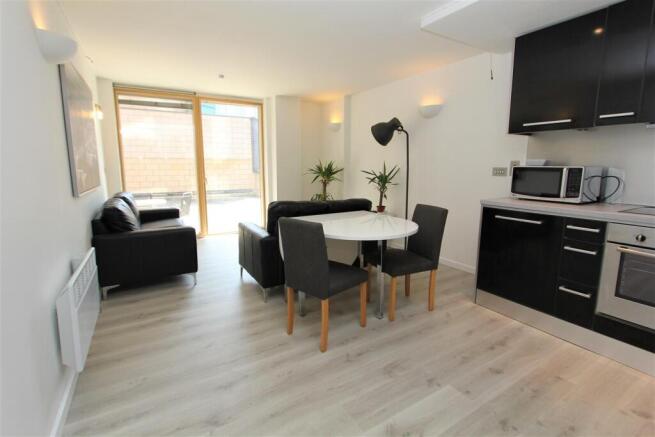 Living room 2.jpg