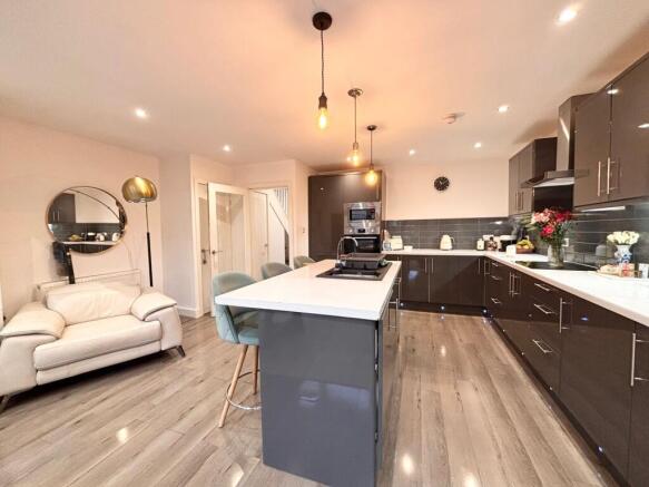 Kitchen/Diner/Family Room