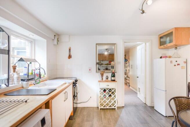 1 bed Flat for sale Image 5